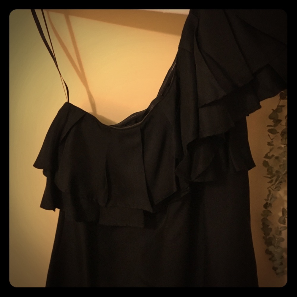 Banana republic black label one shoulder top